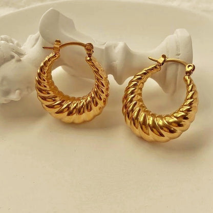 Priya Hoops